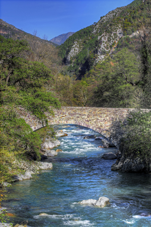 Bridge Among the Mountains (LA540)