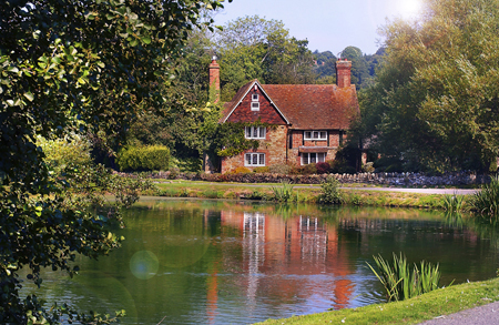 House at Lake (CT104)