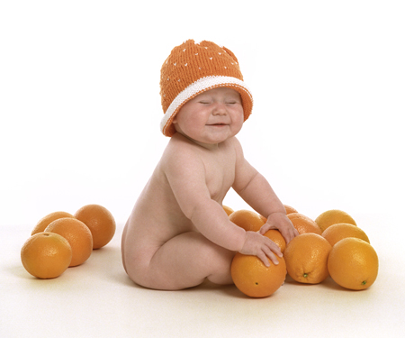 Smiley Baby with Oranges MF4874