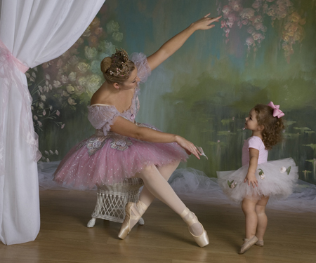 Ballet Lesson MF5576