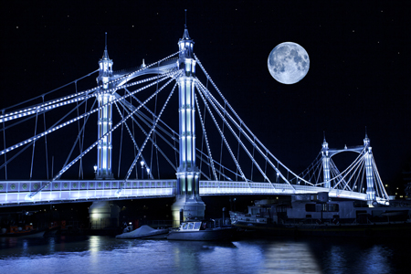 The Albert Bridge & The Moon LDN108