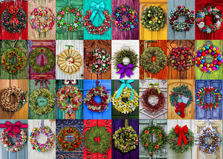 Holiday Wreathes Wallpaper